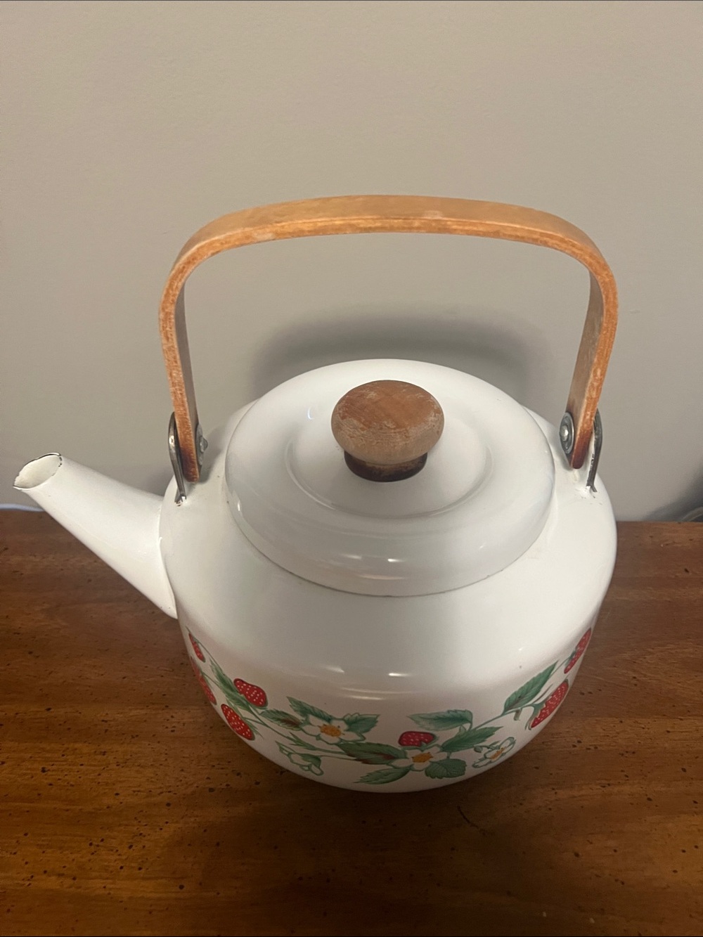 Vintage White Strawberry Pattern Enamel Teapot with Wood Handle - Picture 2 of 10
